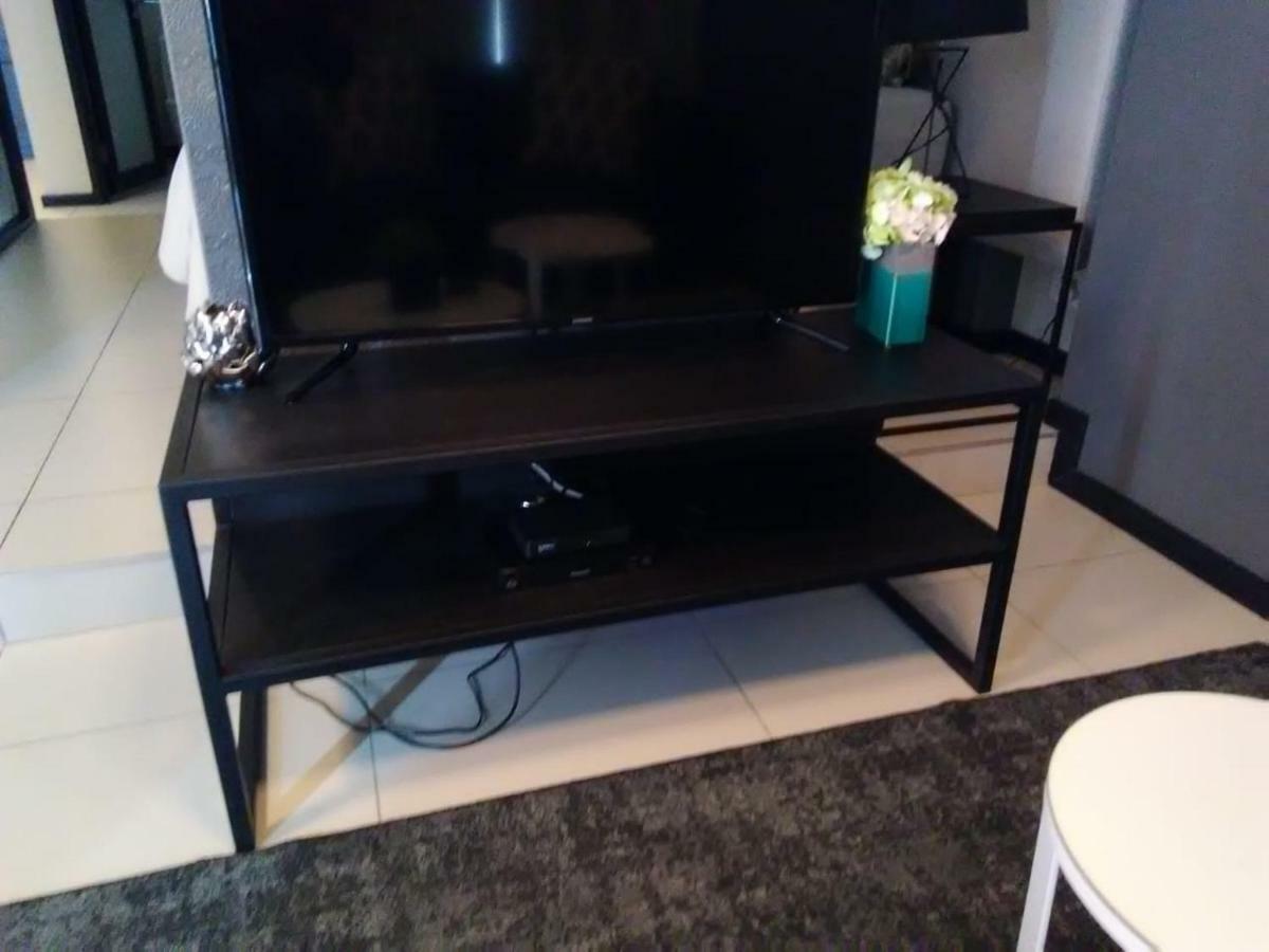 Rosebank Accommodation Йоханесбург Екстериор снимка