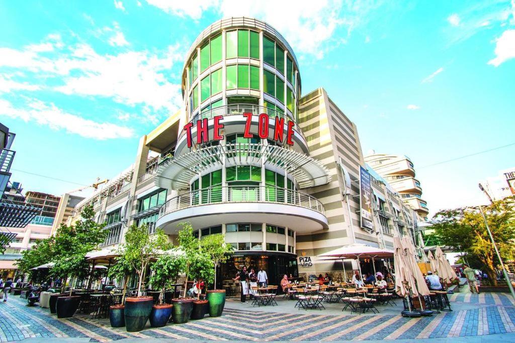 Rosebank Accommodation Йоханесбург Екстериор снимка