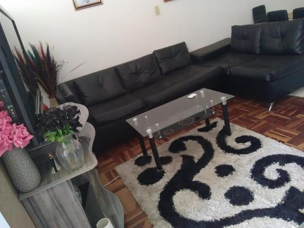 Rosebank Accommodation Йоханесбург Екстериор снимка